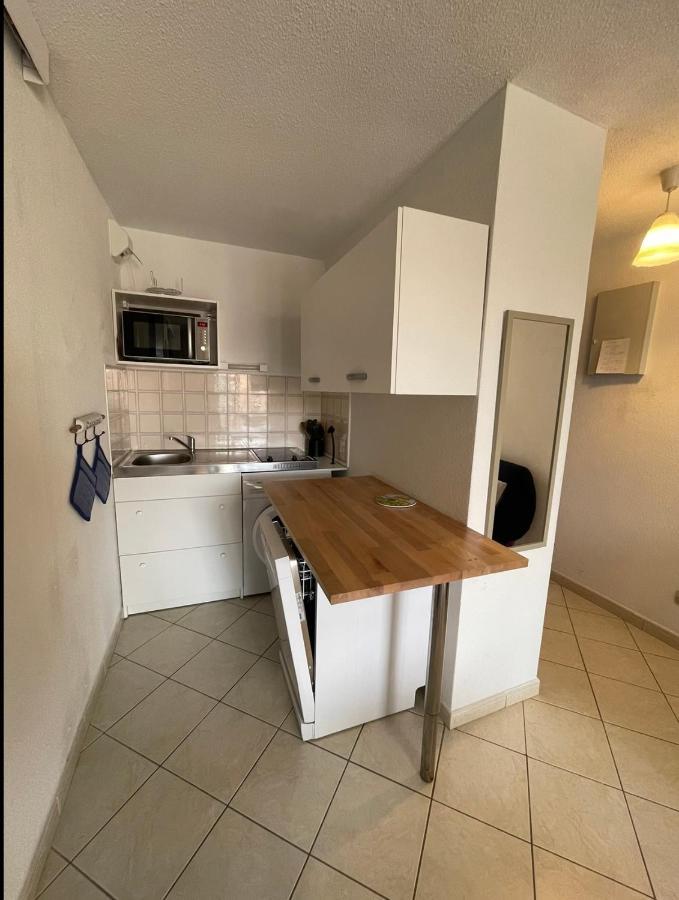 Charmant Appartement A Quelques Metres De La Plage La Londe-les-Maures Esterno foto